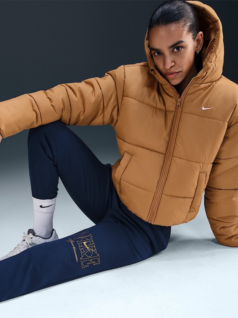 Nike Women’s Metro Puffer Jacket M Therma-FIT, Loose Fit